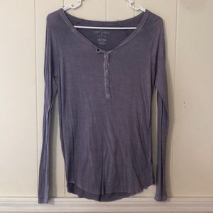 AE Light lilac colored Long Sleeved Tee